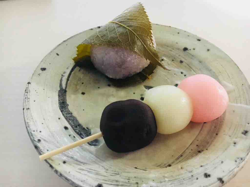 第2168回 鍵善良房の 桜 餅 と 祇園だんご 和菓子魂 Powered By ライブドアブログ