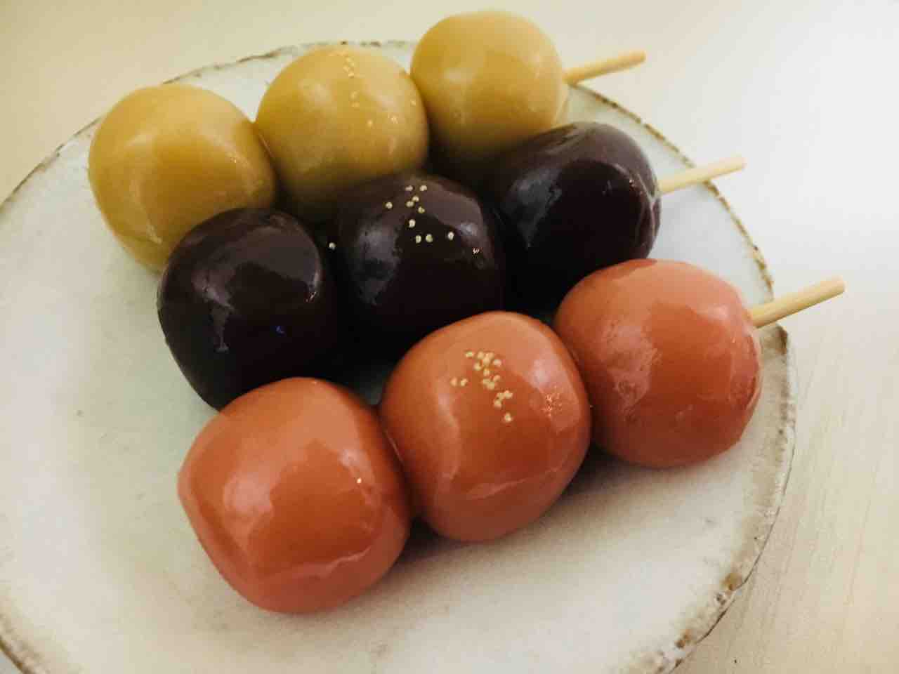 第1860回 旭松堂の 花見だんご と 旭 餅 和菓子魂 Powered By ライブドアブログ 第1860回 旭松堂の 花見だんご と 旭 餅 和菓子魂 Powered By ライブドアブログ