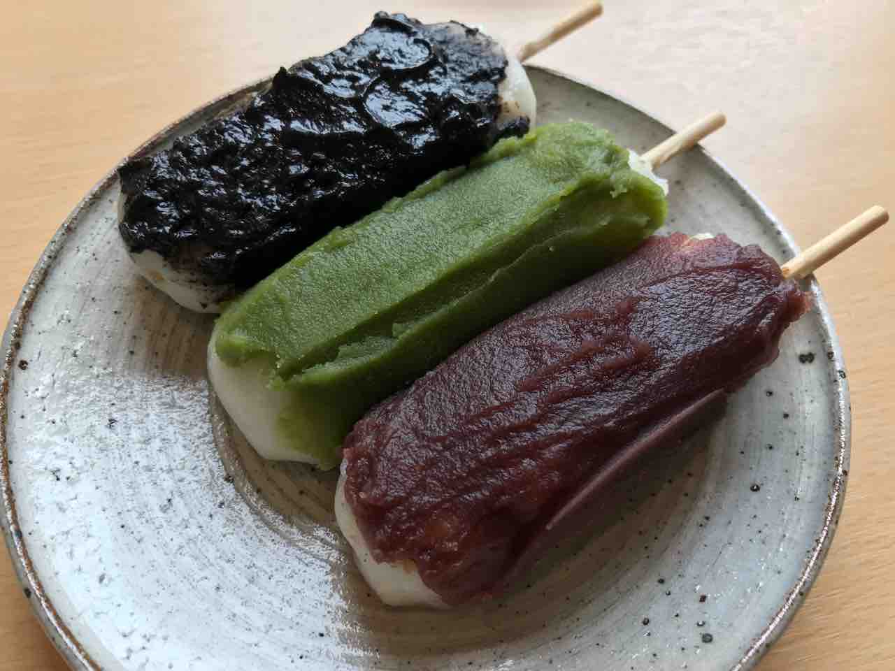 第1590回 江口だんごの 五色団子 和菓子魂 Powered By ライブドアブログ