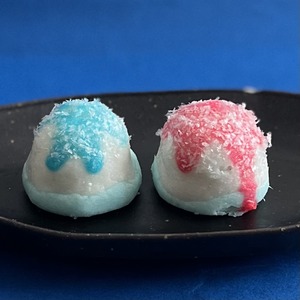 饅頭の申し子 折鶴饅頭（おりづるまんじゅう）黒糖と塩こしあんの温泉饅頭