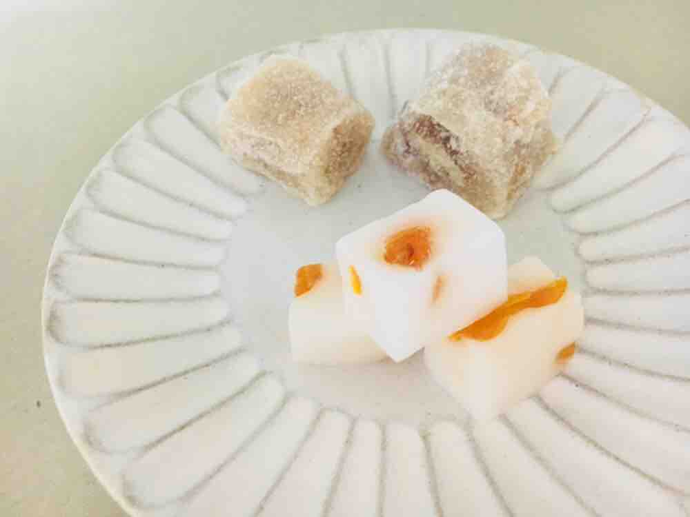 第1931回 翁 堂の 白翁杏 と かりん砂糖漬 和菓子魂 Powered By ライブドアブログ 第1931回 翁 堂の 白翁杏 と かりん砂糖漬 和菓子魂 Powered By ライブドアブログ