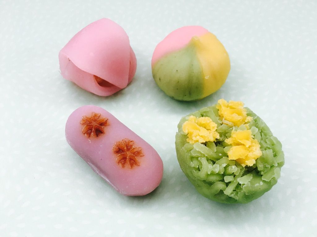 第729回 水 本の生菓子 花 筏 と 春 錦 和菓子魂 Powered By ライブドアブログ