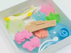 第1917回 森の香本舗の干菓子『七 夕』と『金魚鉢』 : 和菓子魂