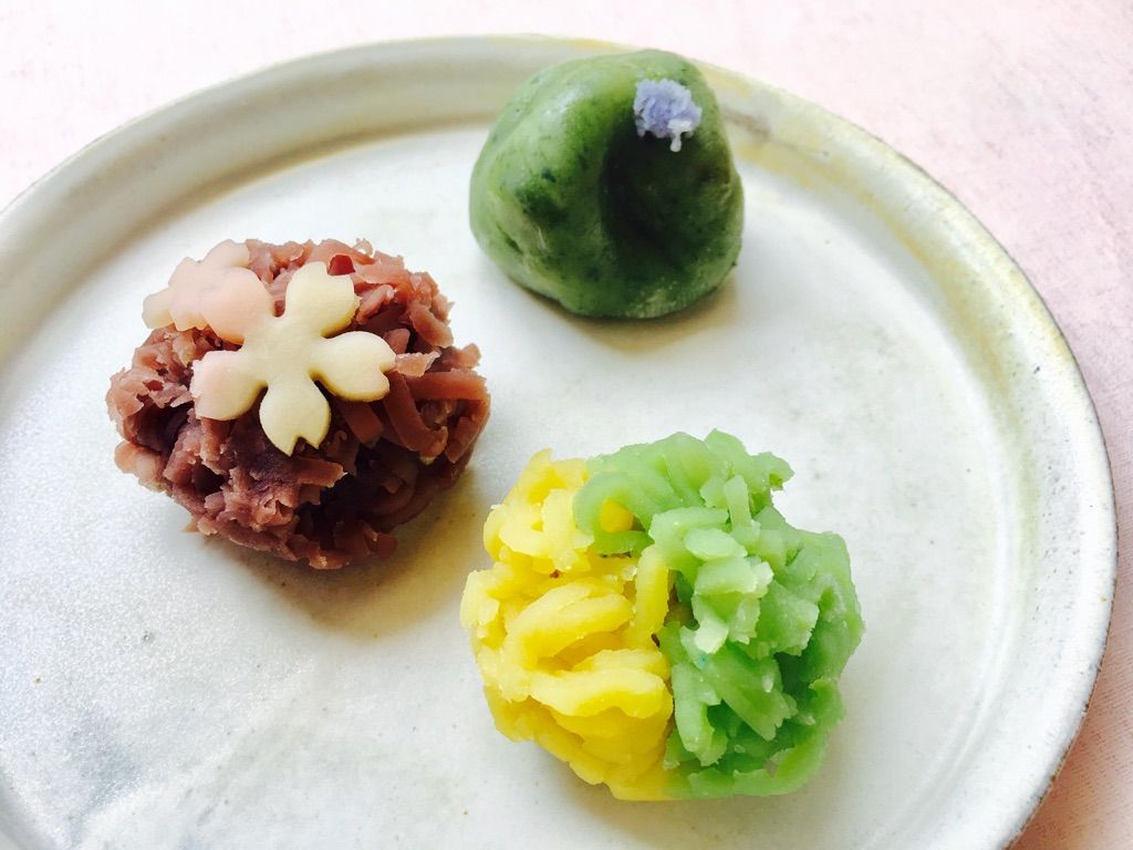 第1113回 𠮷はしの生菓子 宵 桜 と 花の道 和菓子魂 Powered By ライブドアブログ