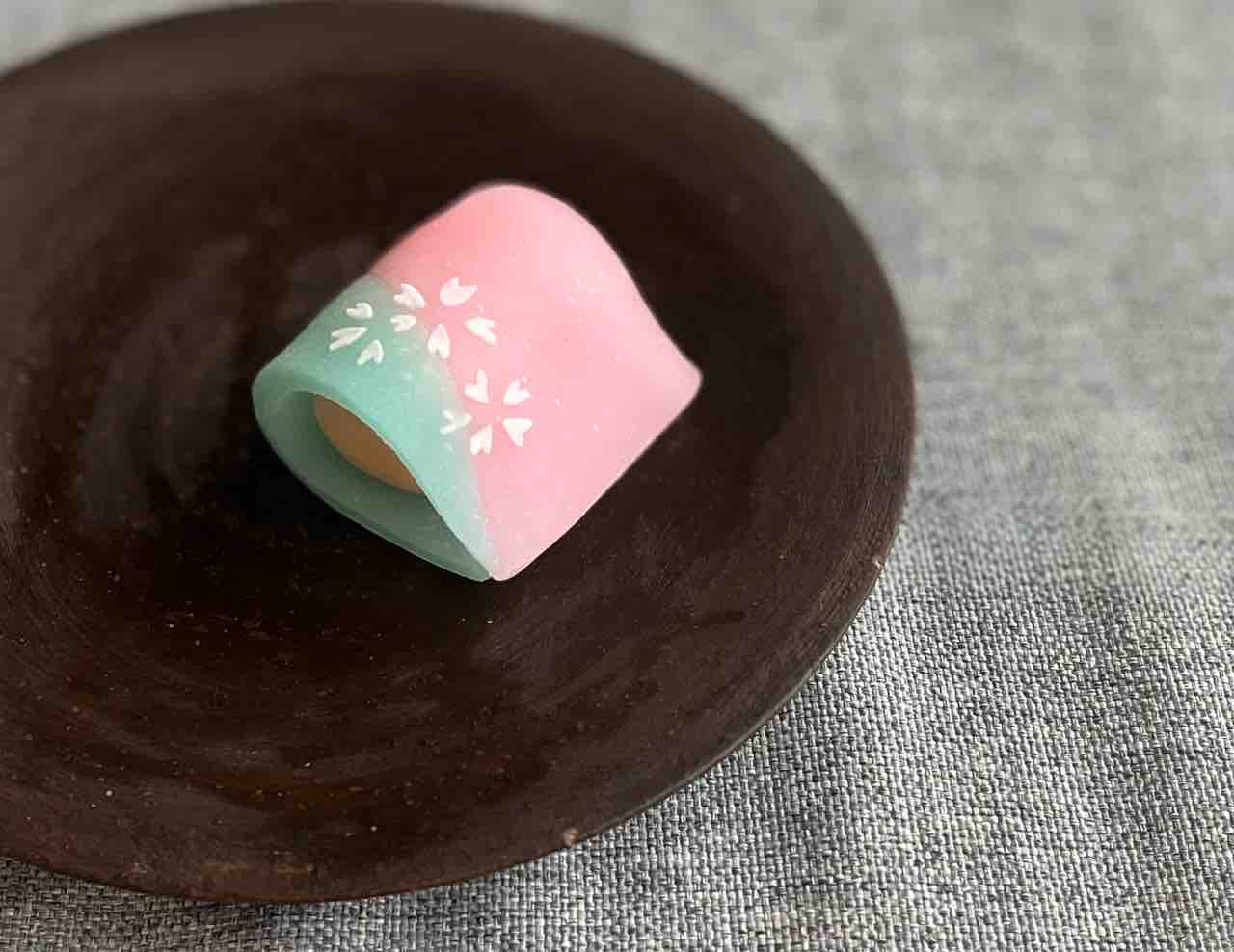 第385回 二條若狭屋の生菓子 桜だより と棹菓子 春の宴 和菓子魂 Powered By ライブドアブログ