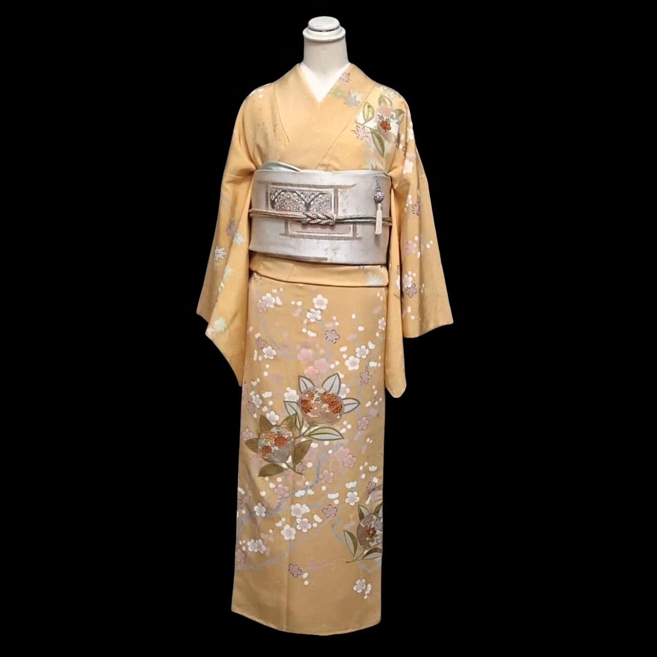 千總の訪問着 : 和布 菜桜 (店番日記)