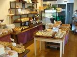 ケーキとパンの店「パック」