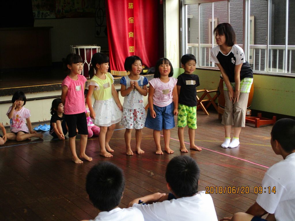 横田中学校の生徒さんと交流したよ 社会福祉法人 若葉福祉会 若葉保育園 横田中学校の生徒さんと交流したよ 社会福祉法人 若葉福祉会 若葉保育園