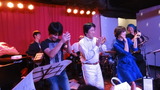 若宮氏は踊りに中嶋くんを巻き込むのであった!