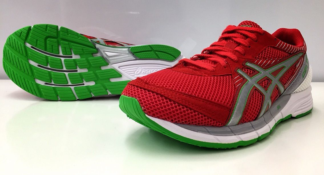 Asics gel feather glide 2 deals