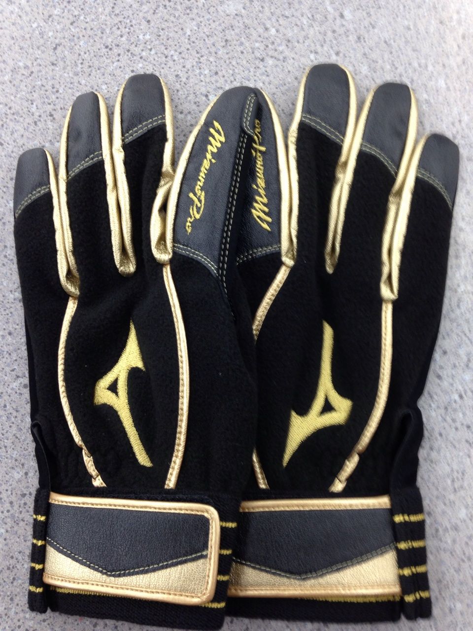 ミズノプロ 防寒用手袋 W Ak Eb Log