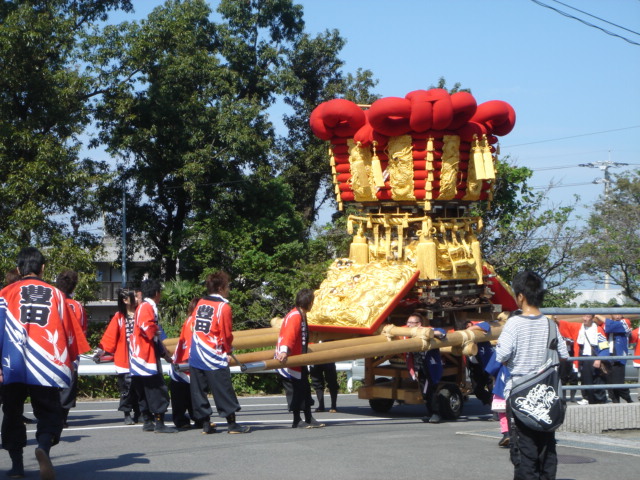 配達途中で 伊予三島秋祭り編 脇製茶場スタッフだより