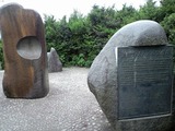 ひらつかビーチパーク石像