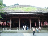日向薬師本殿