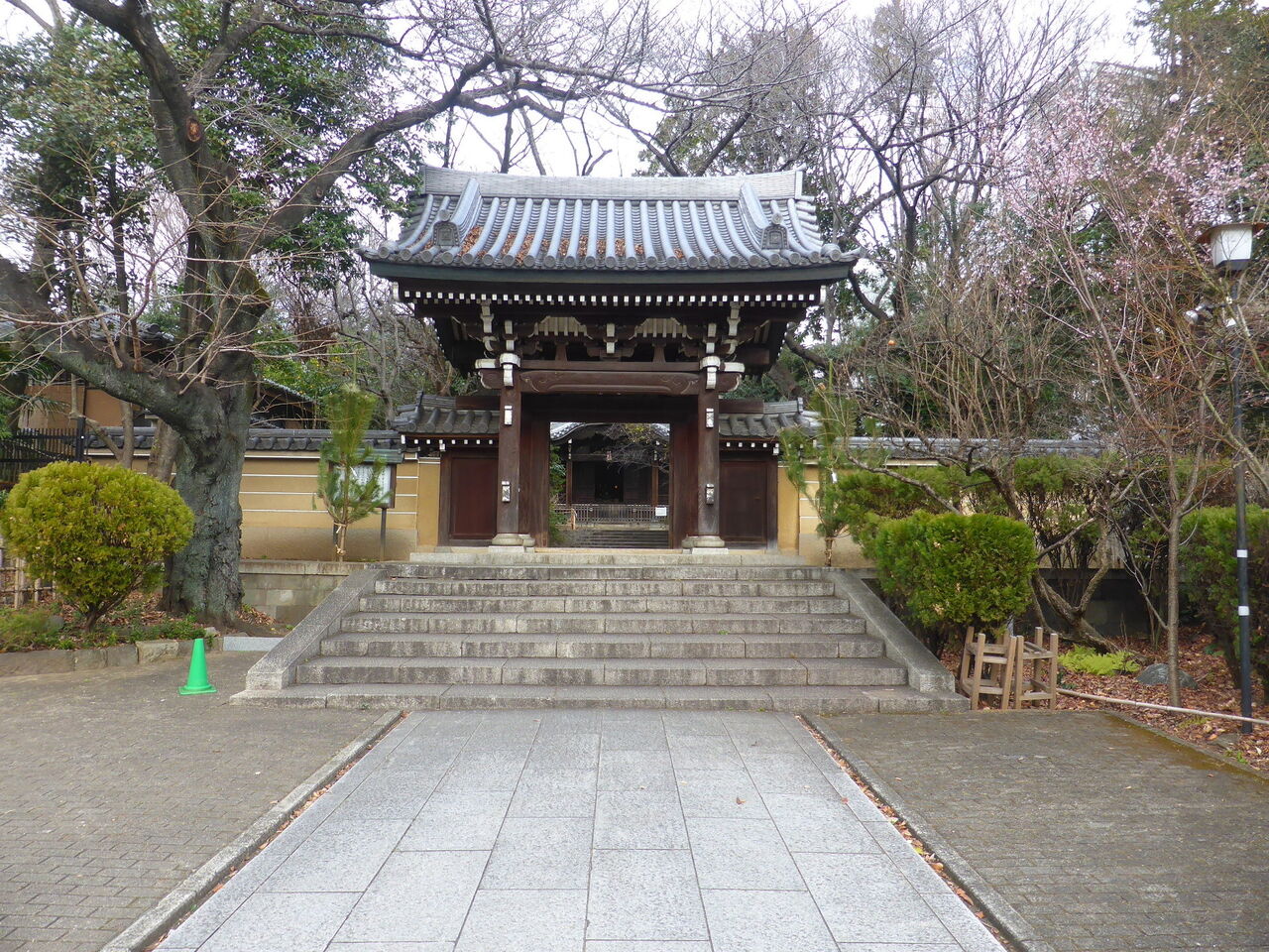 雑司ヶ谷鬼子母神堂 ～ 法明寺（ほうみょうじ） ～ : 日日是好日