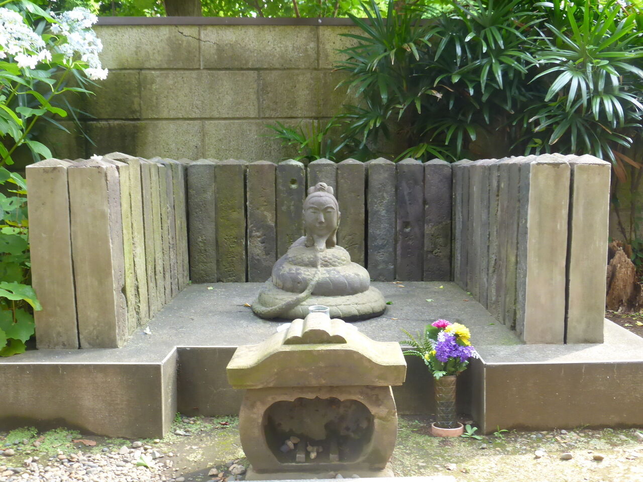 梅若伝説ゆかりの寺 ～ 木母寺（もくぼじ） ～ : 日日是好日（にちにち