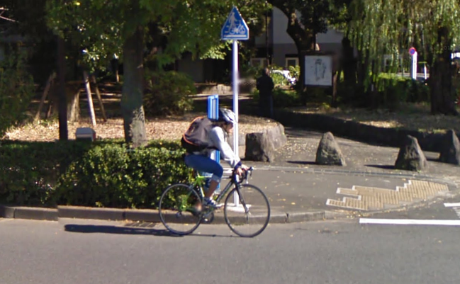 ストリートビューで見つけたロード乗り