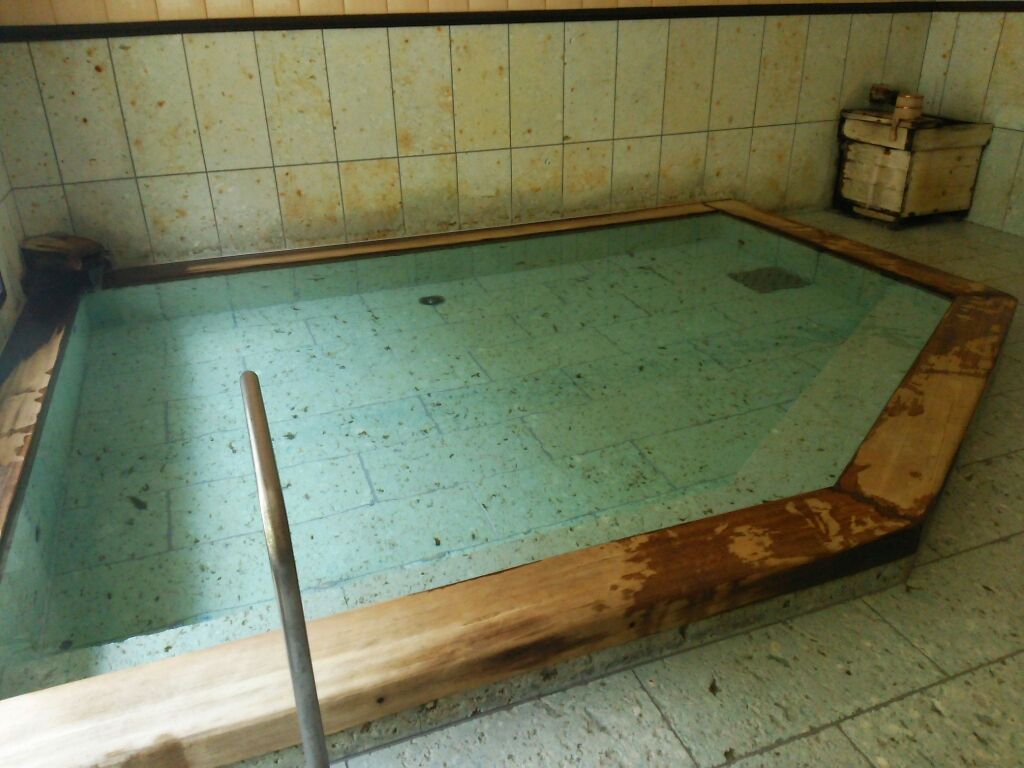 鹿教湯温泉鹿乃屋旅館 前に来たんだっけ 覚えてないから再訪だ その２ お風呂 美和のブログ