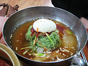 20110702215240_220_1