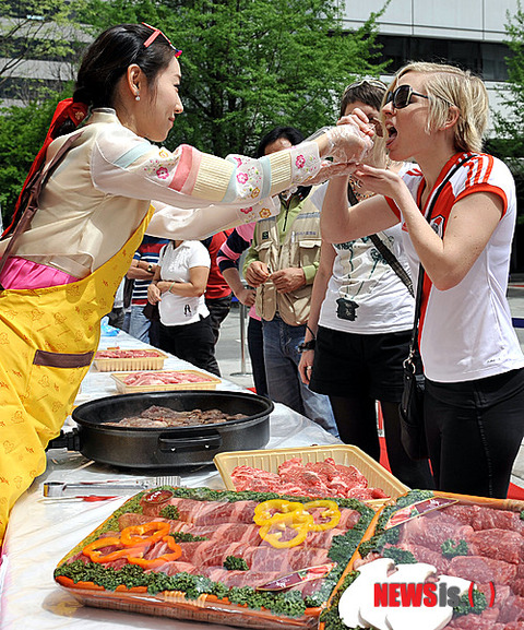 20120502011609_1_4