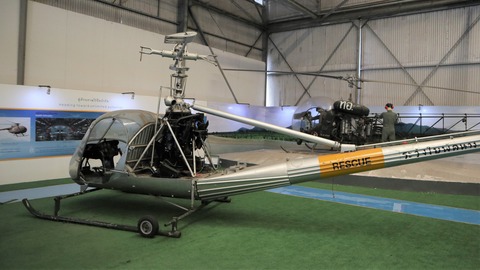 H13_and_UH-12