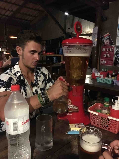 ECC4FBF4-8B36-4013-88E0-C8EE3EE8CEA4