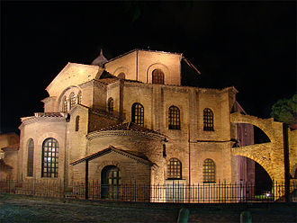 330px-Basilica_of_San_Vitale,_Ravenna,_Italy