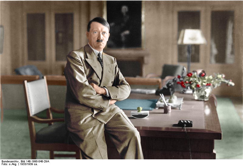 ヒトラーをカラー化 白黒写真をカラーに Warunekoの塗り絵ブログ