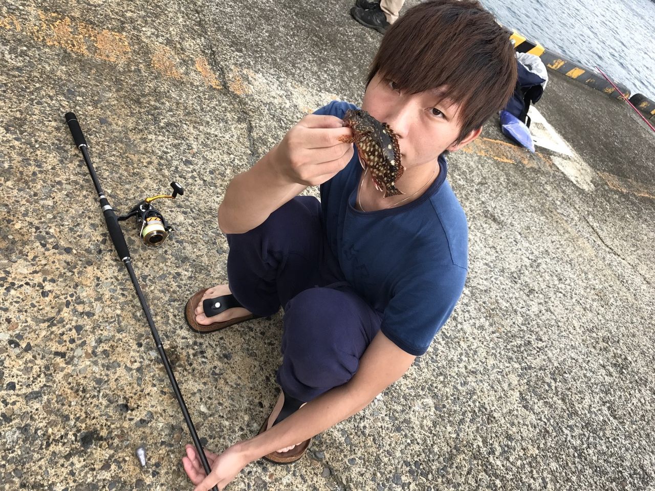 夏合宿 伊豆大島 早稲田大学 釣りサークル 早大釣の会 夏合宿 伊豆大島 早稲田大学 釣りサークル 早大釣の会