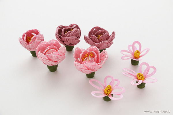 水引の花飾りが印象的な結納品リメイクアートパネル3種 (華飾り)