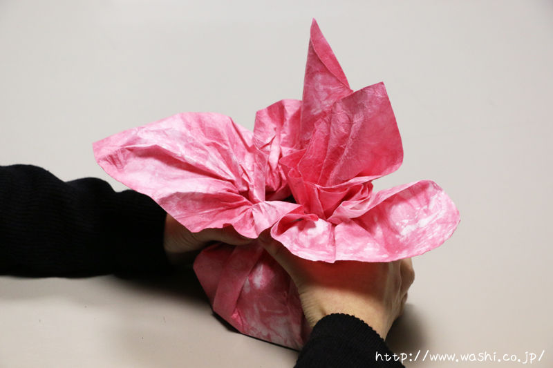 和紙を使ったバレンタインラッピングの方法 箱物 小袋を包むタイプ 浅倉紙業株式会社 ショールーム 紙あさくら のブログ