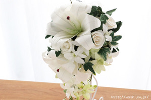 紙婚式・結婚記念日の和紙の花束ペーパーフラワーブーケ(カサブランカ・デンファレ)アップ