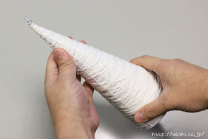 【DIY 和紙照明・あかり】製作開始(3:糊を染み込ませた紙糸を型に巻き付けていく) (2)