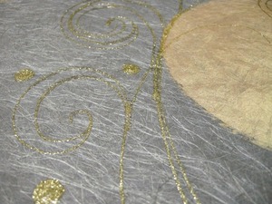 墨と金の創作和紙(アップ)