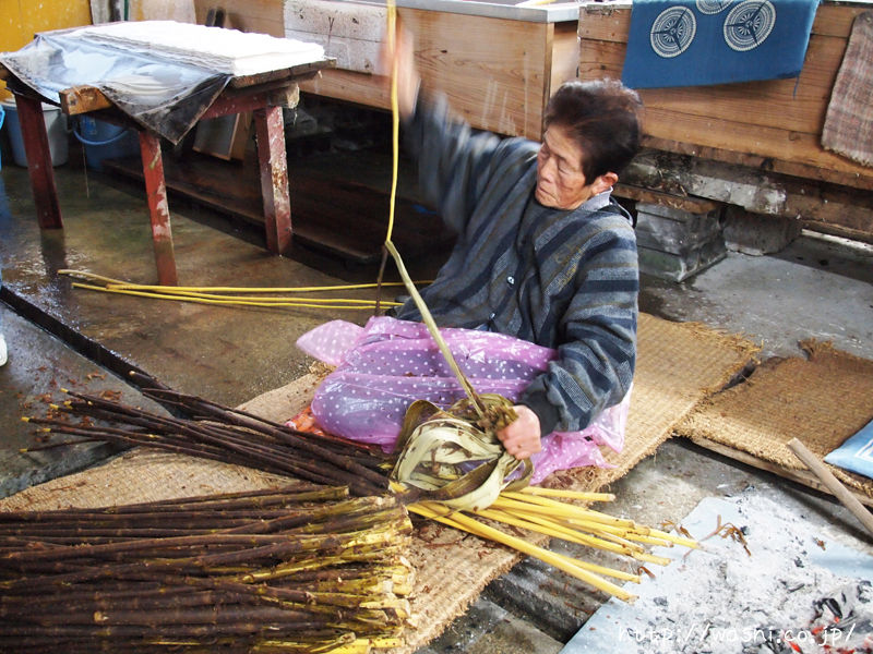 悠久紙 五箇山和紙 の楮蒸し 楮はぎ見学体験に行ってきました 浅倉紙業株式会社 ショールーム 紙あさくら のブログ