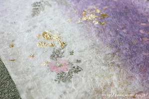 金箔を入れて華やかに(押し花入りの創作和紙)