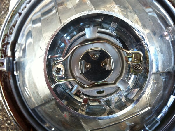 ホーネットのヘッドライトバルブを交換してみた わちゃわちゃわせう