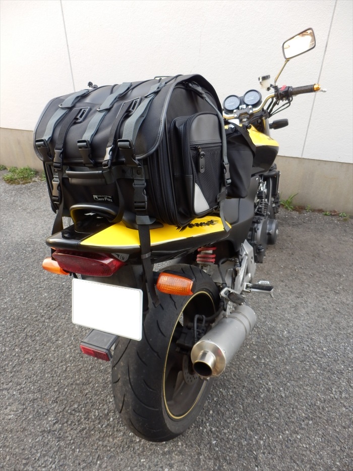 Tanax Motofizzのフィールドシートバッグ わちゃわちゃわせう