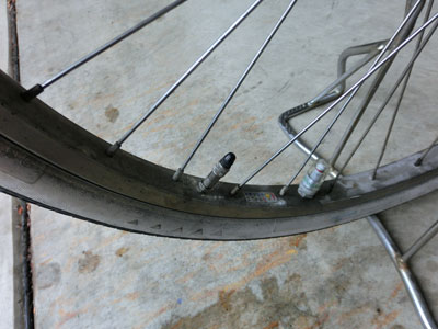 電動アシスト自転車のパンク修理。※普通の自転車と同じでした