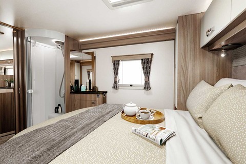 [INT]-Bessacarr-599-Island-Bed-[SWIFT]