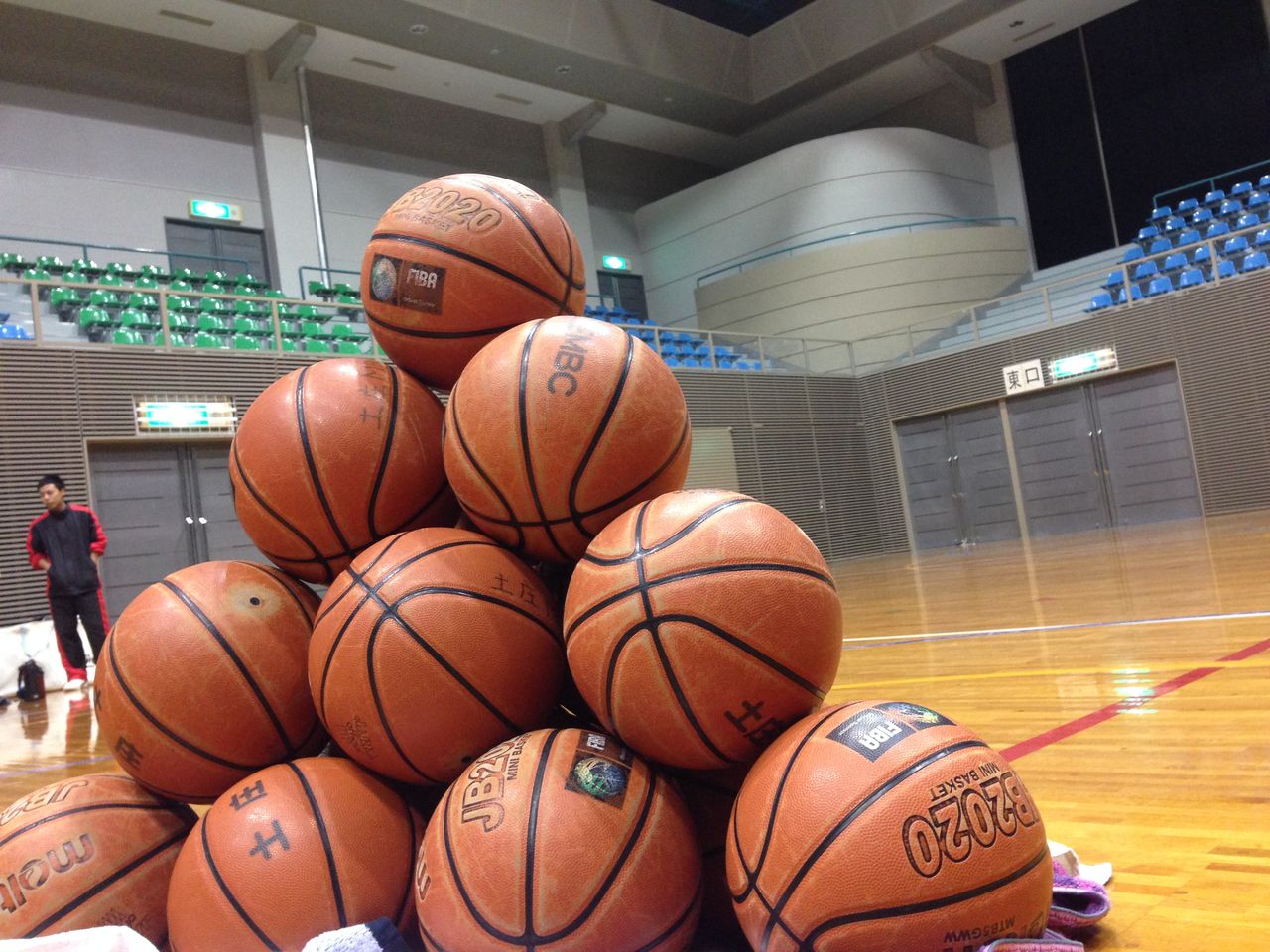 ボールの持ち方 ちょっと苦手な子のために 小豆島のスポーツ情報局 島スポ