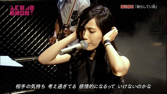 紛らしている_渡辺麻友21