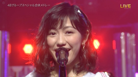 ベストヒットアーティスト2015_渡辺麻友15