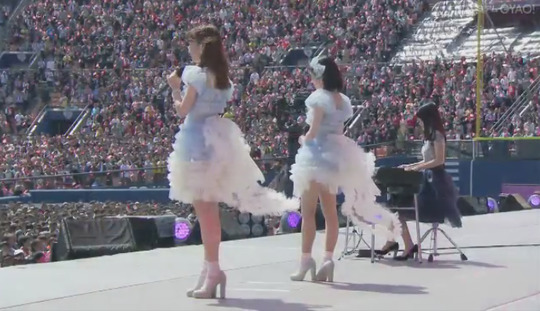 まゆゆきりん初日24