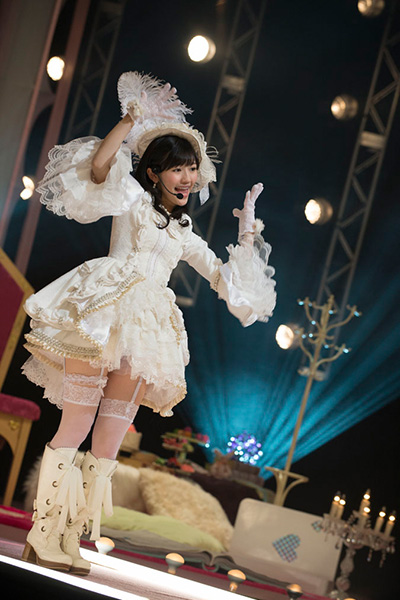 幼稚園の先生_16