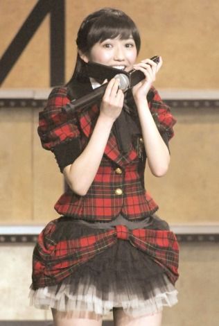 生駒ちゃんと電話するまゆゆ