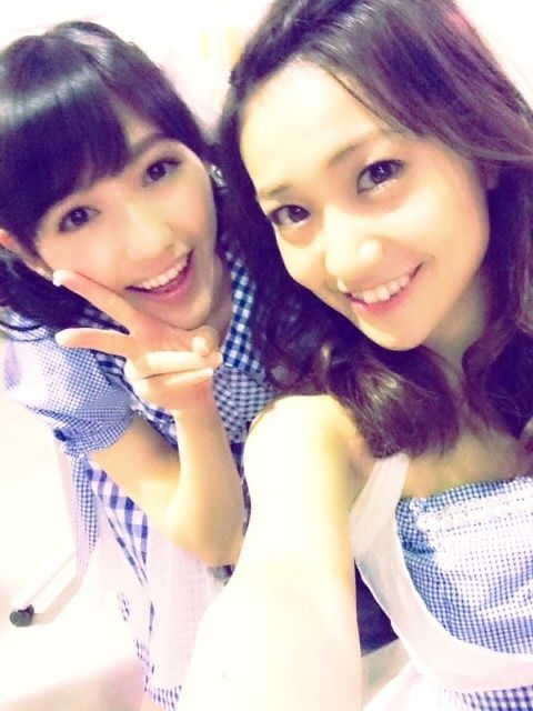 大島優子と渡辺麻友おしりシスターズチェキ