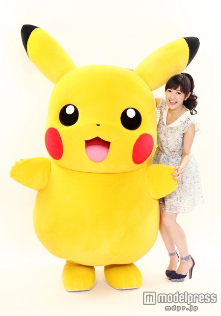 渡辺麻友とピカチュウ