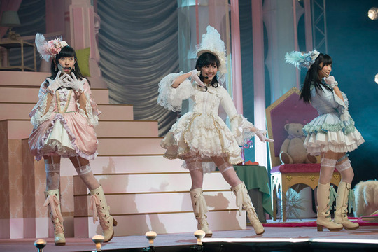 幼稚園の先生_17