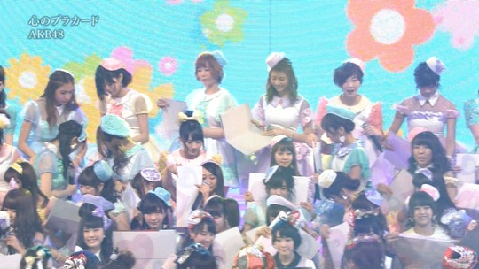 紅白歌合戦心のプラカード_2253380972a